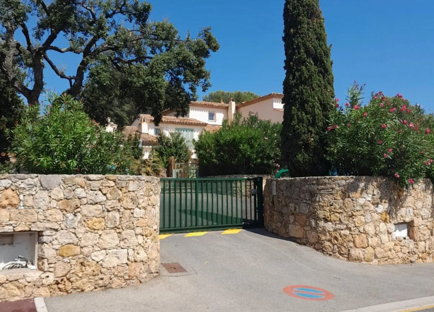 Le Mediterraneo Saint Aygulf Apartment